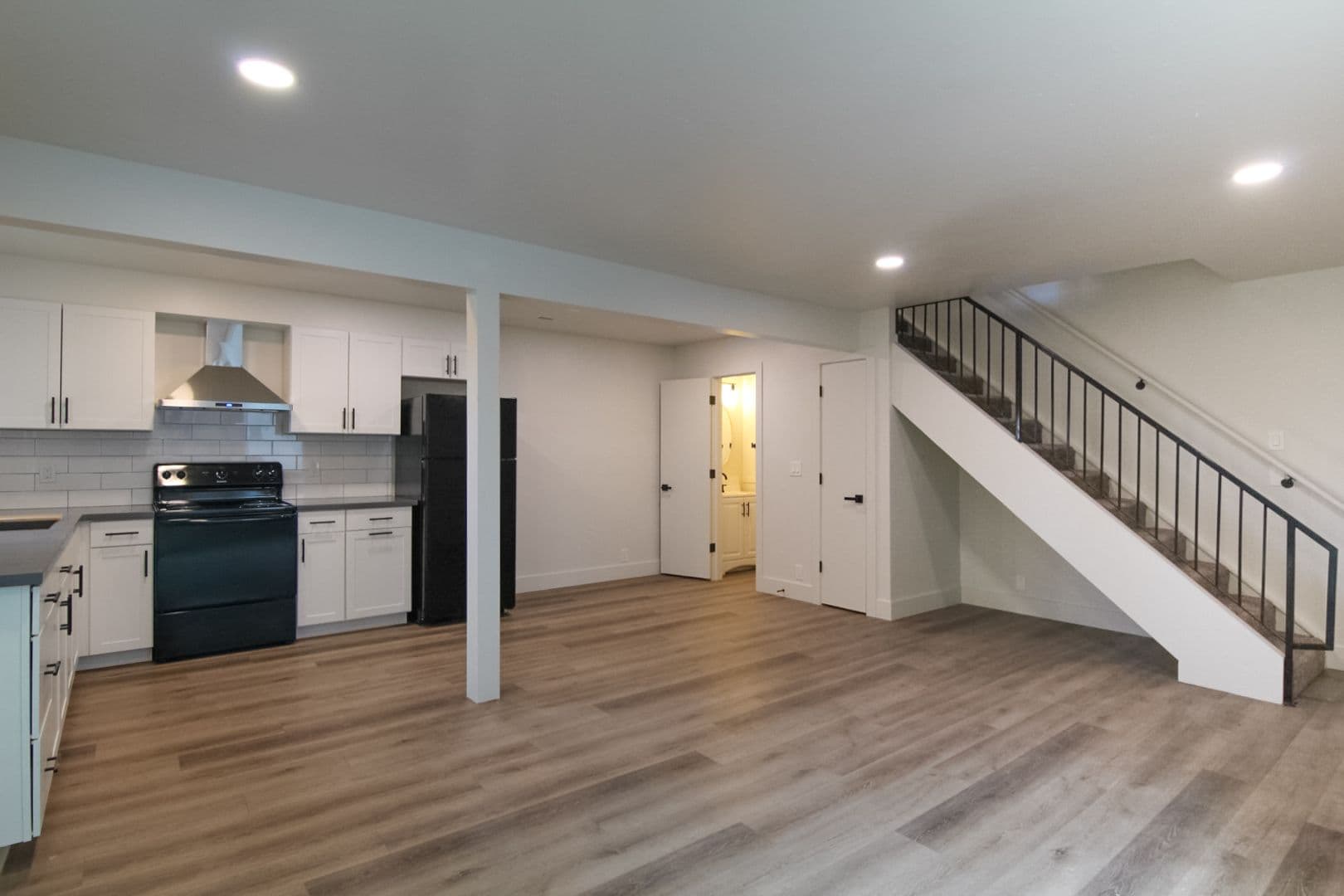 Redding Apartment: 170 Masonic Ave