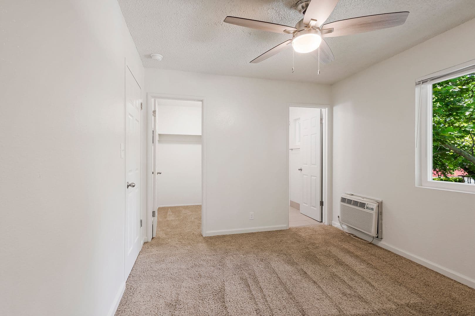Chico Apartment: 348 W Sacramento Ave