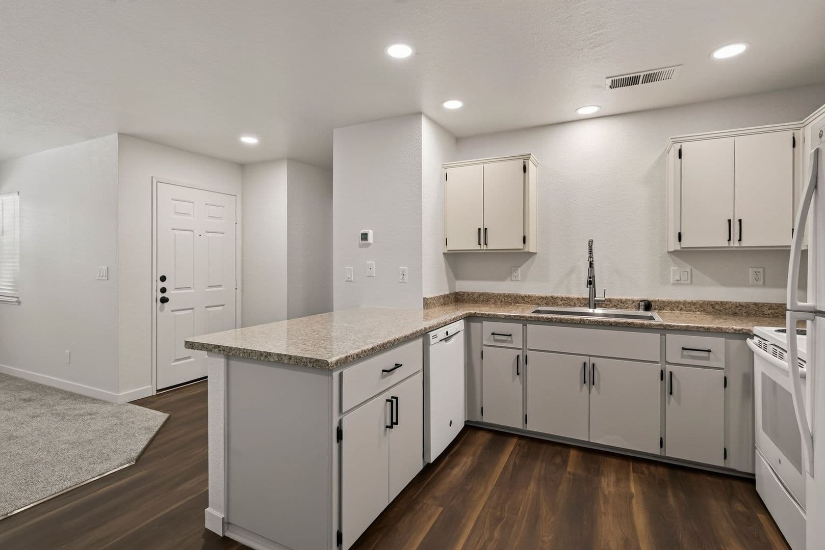 Chico Apartment: 2060 Amanda Way