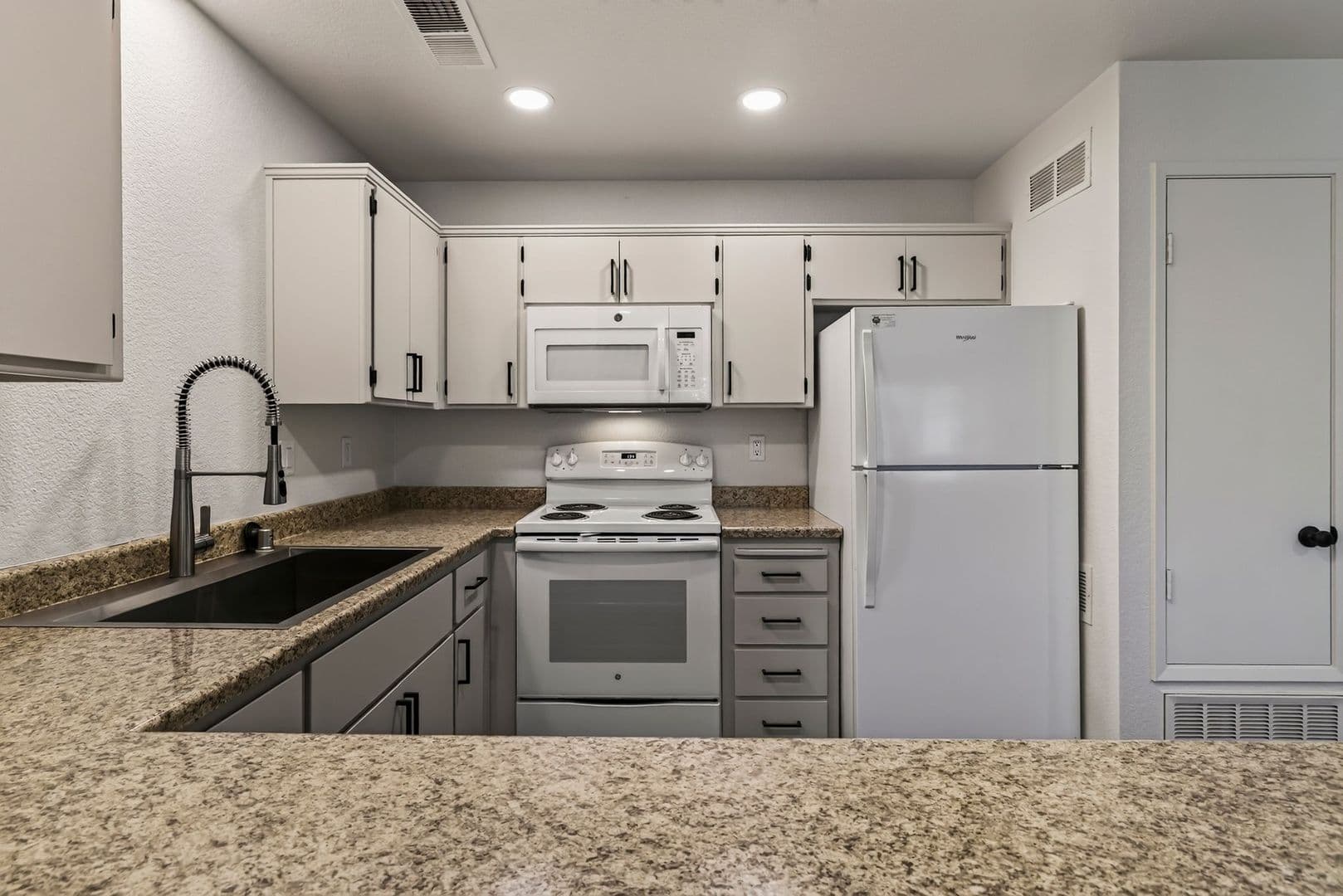 Chico Apartment: 2060 Amanda Way