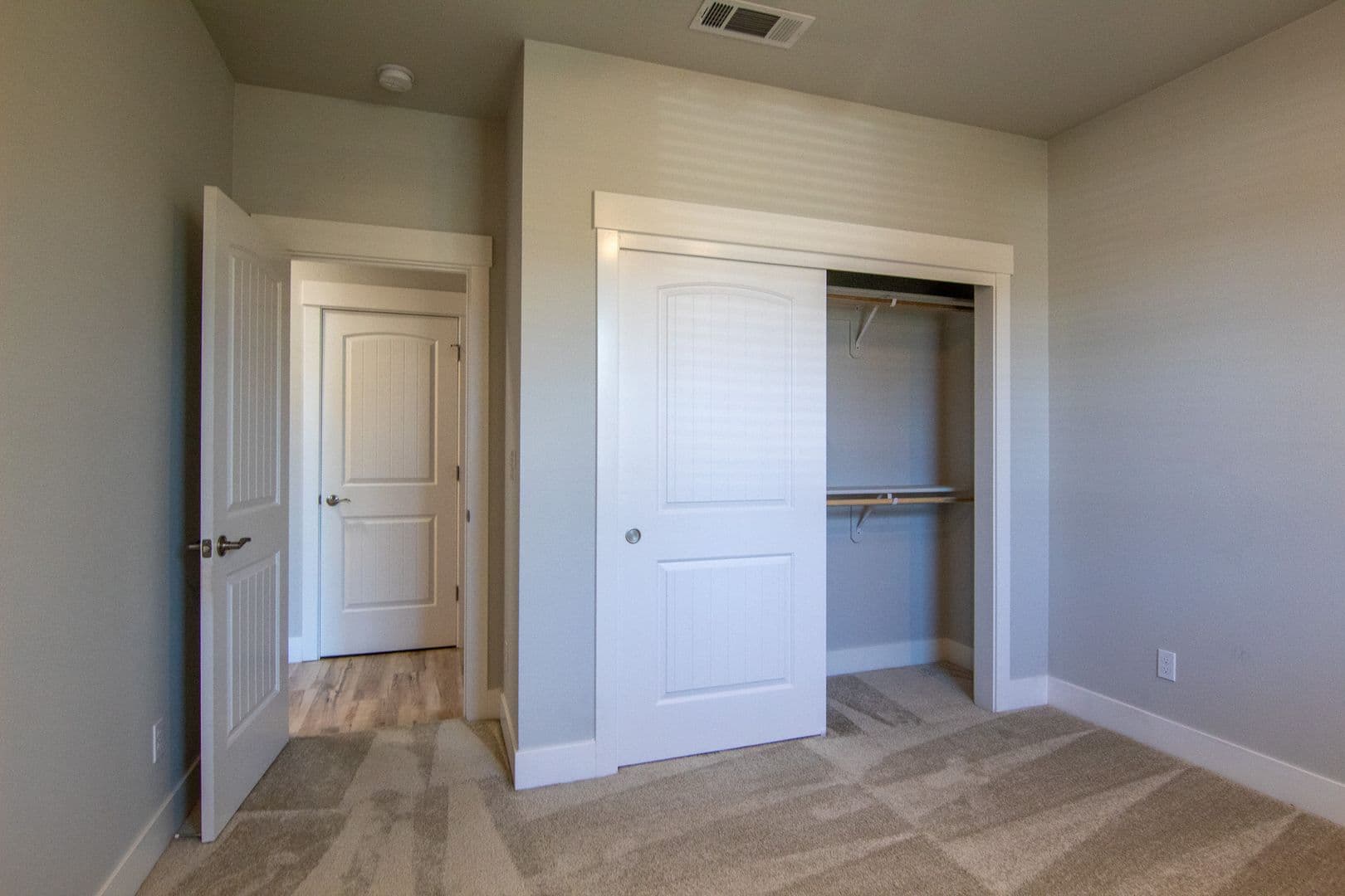 Redding House: 6053 Fallworth Drive