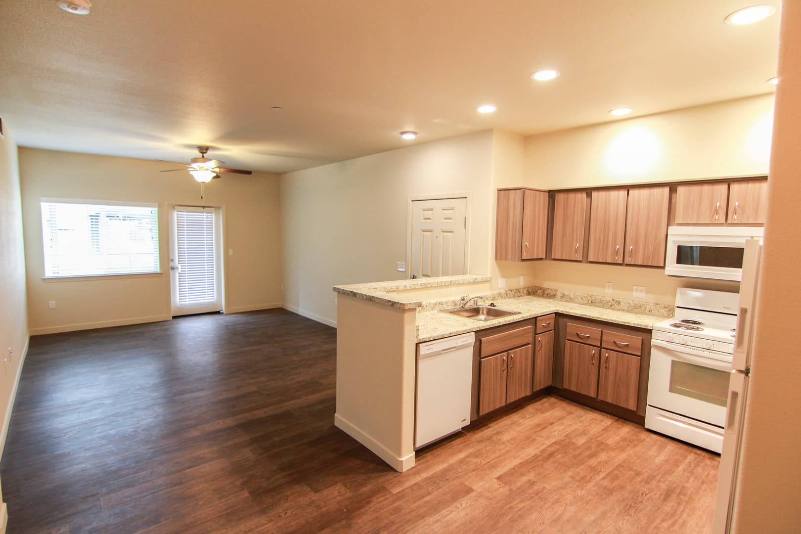 Chico Apartment: 1080 E. Lassen Avenue
