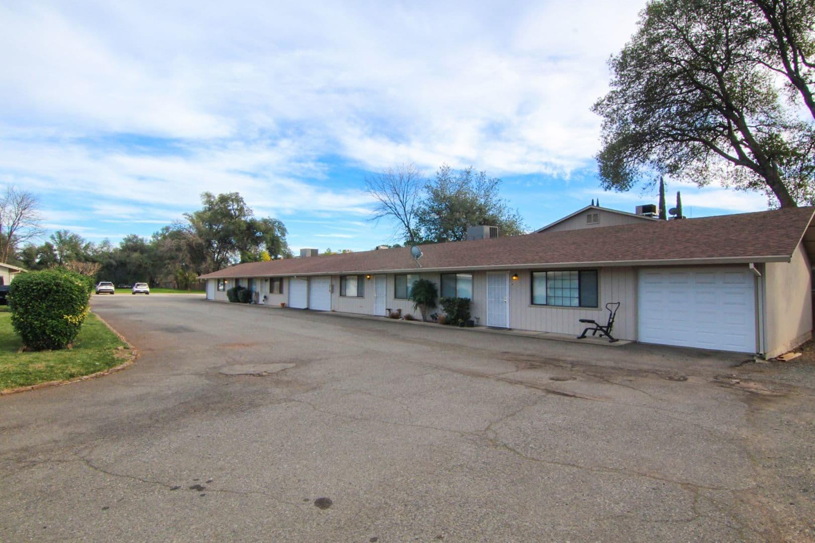 Redding Apartment: 3221 Churn Creek Rd.