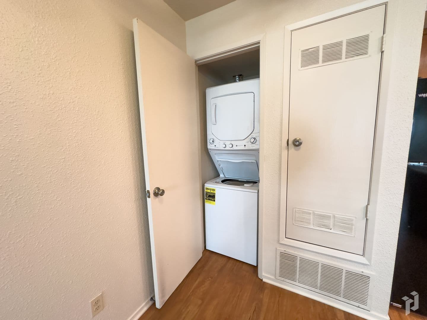 Chico Apartment: 1661 Forest Avenue
