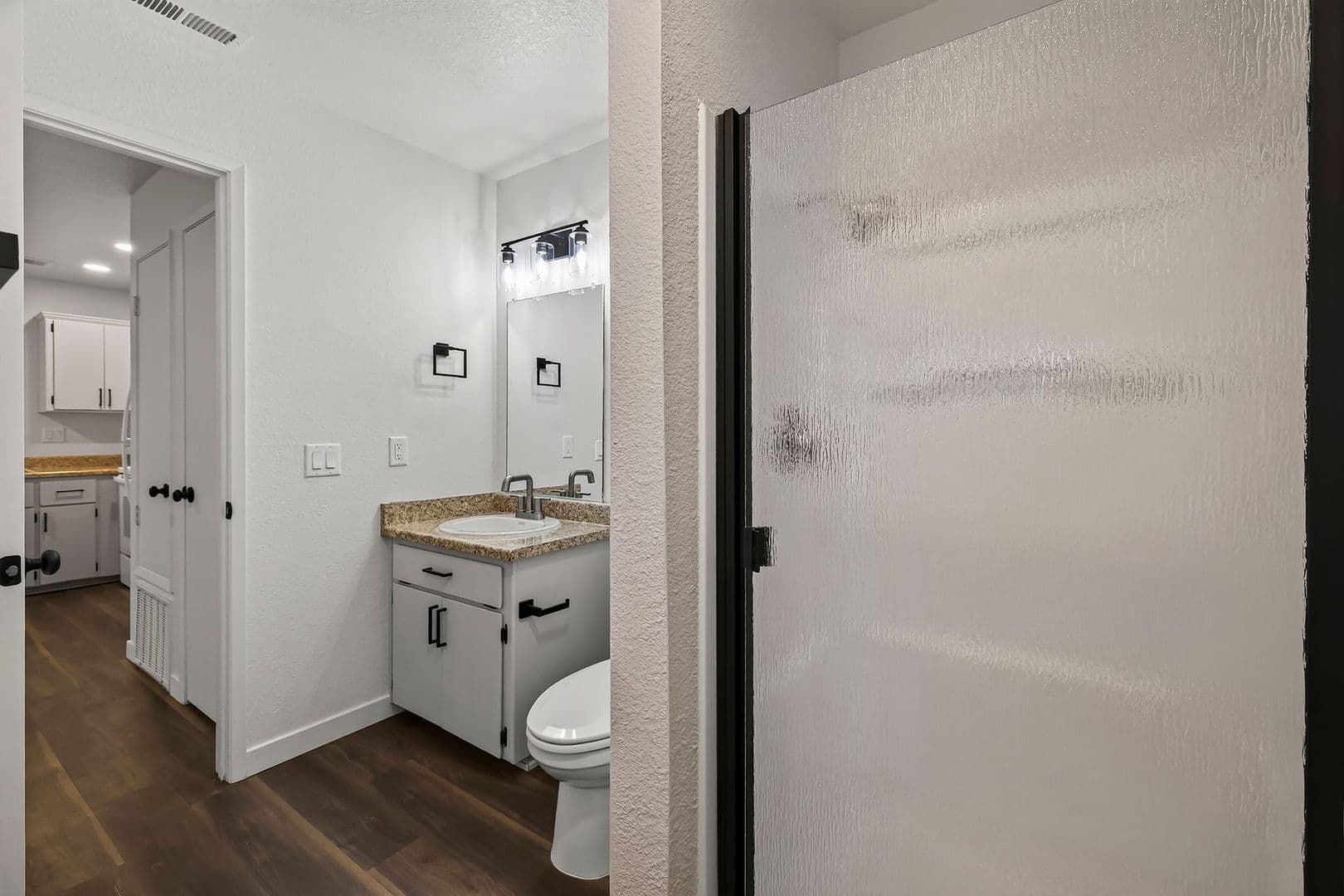 Chico Apartment: 2060 Amanda Way