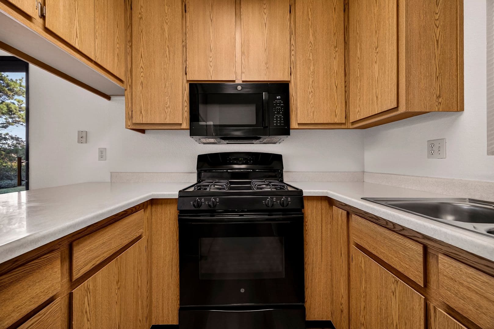 Chico Apartment: 2701 Sierra Sunrise Terrace