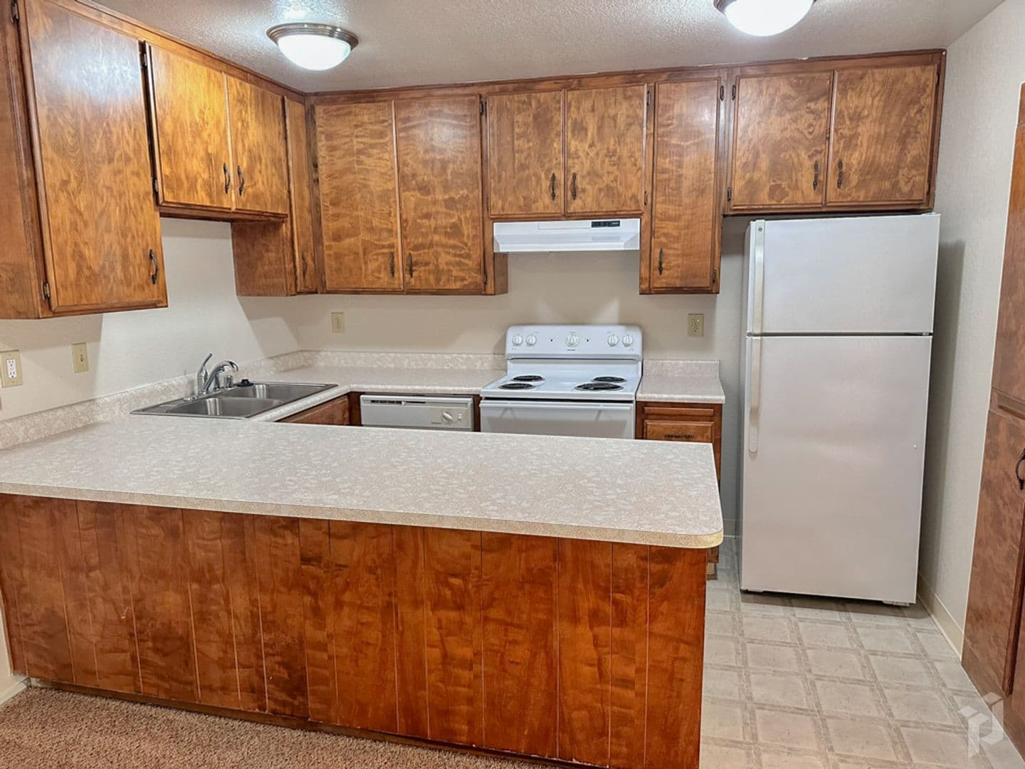 Oroville Apartment: 76-85 Tuscan Villa Dr.