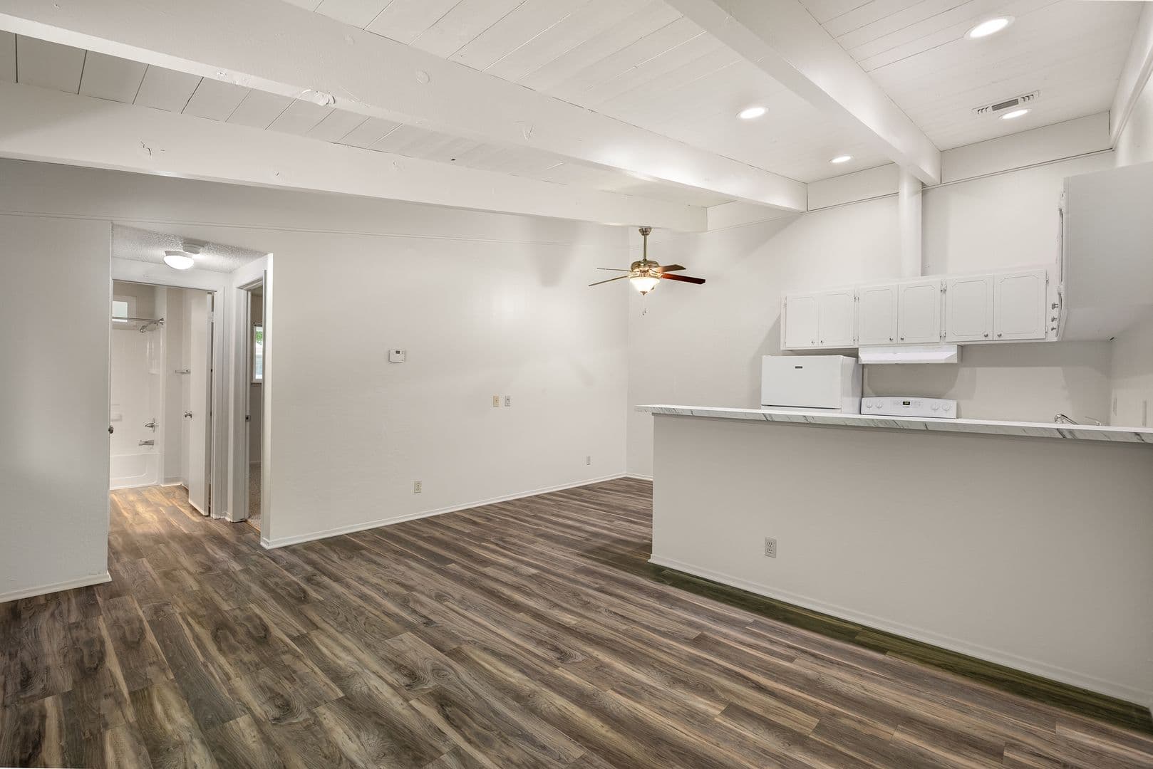 Chico Apartment: 1080 E. Lassen Avenue