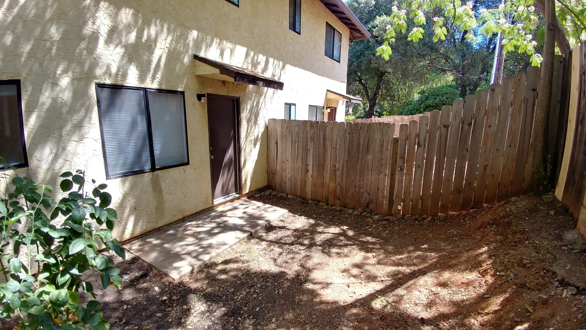 Redding Apartment: 1975 10th Street