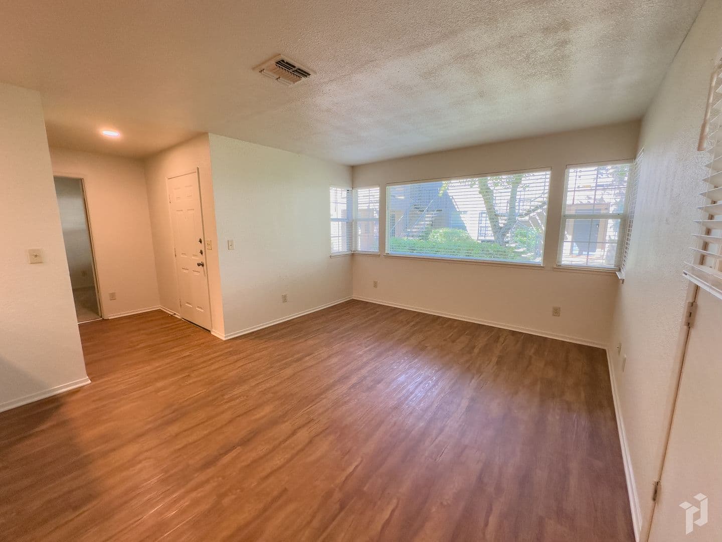 Chico Apartment: 1661 Forest Avenue