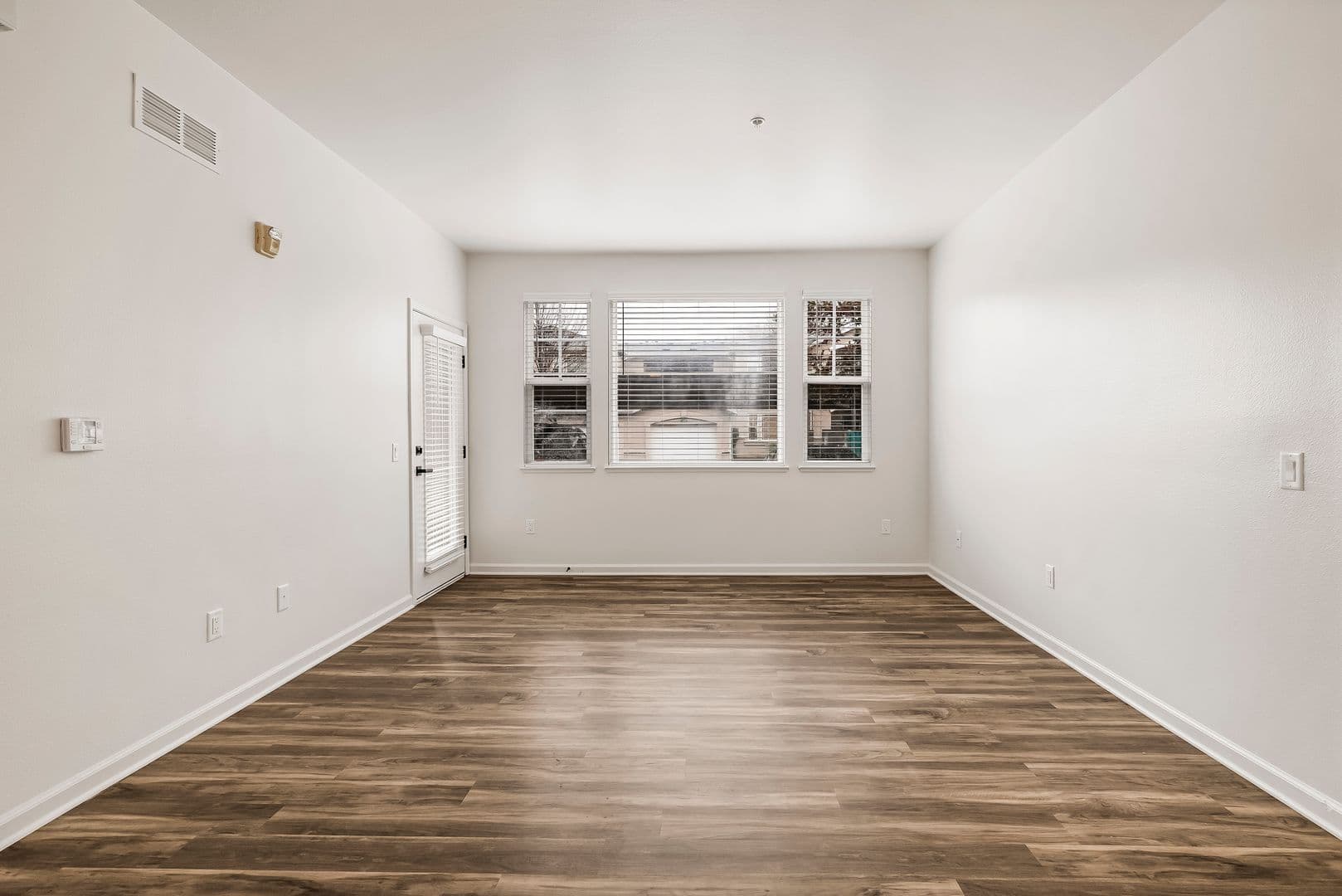 Chico Apartment: 100 Sterling Oaks Drive