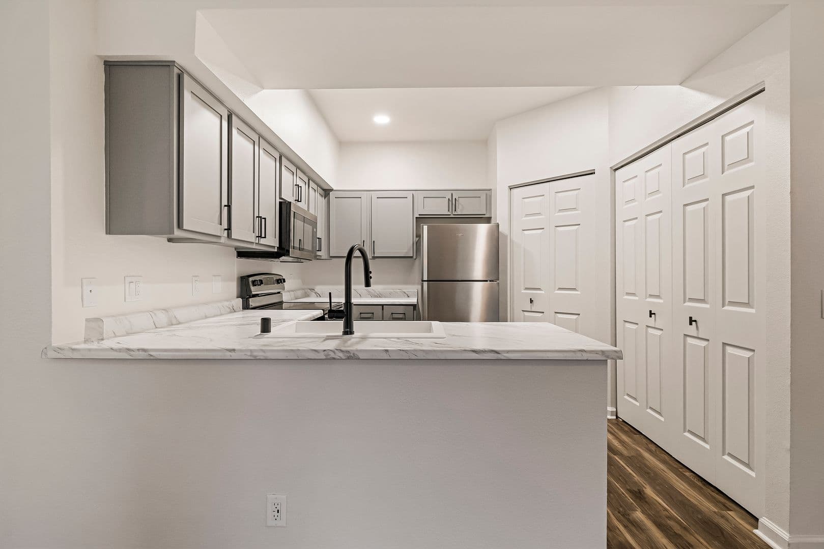 Chico Apartment: 100 Sterling Oaks Drive