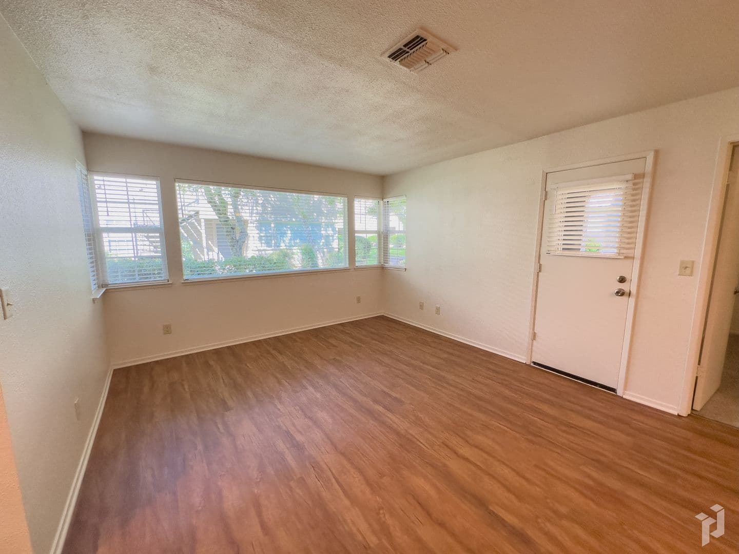 Chico Apartment: 1661 Forest Avenue