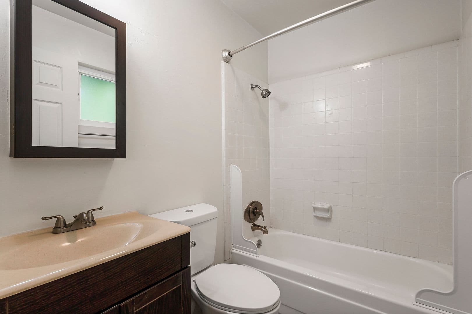 Chico Apartment: 348 W Sacramento Ave
