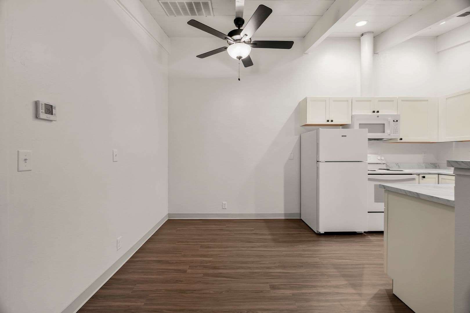 Chico Apartment: 1565 N. Cherry Street