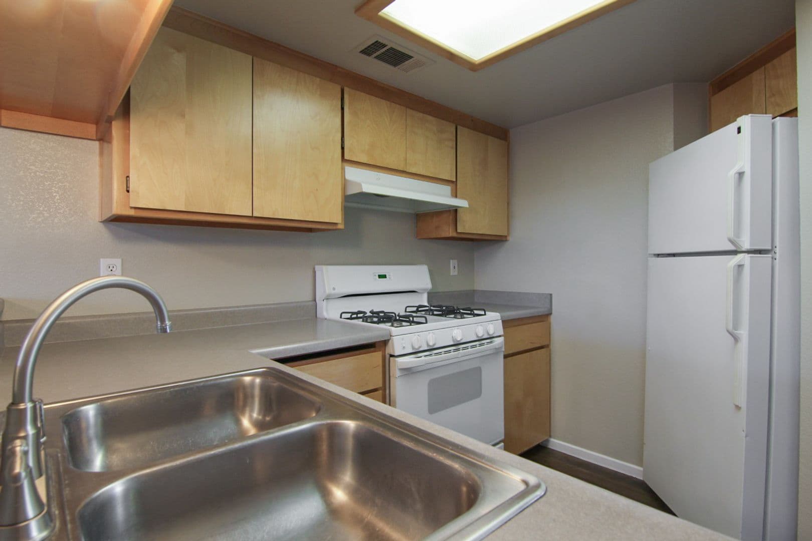 Redding Apartment: 1381 Serrano Place