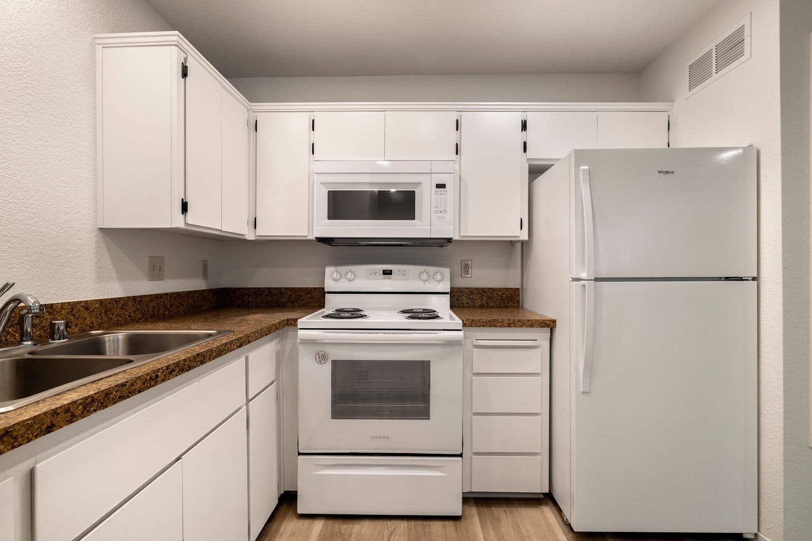 Chico Apartment: 2060 Amanda Way