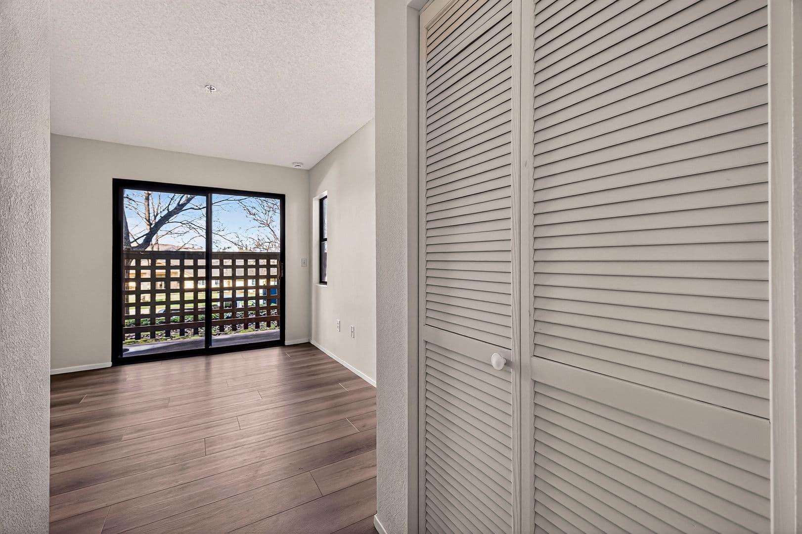 Chico Apartment: 2701 Sierra Sunrise Terrace
