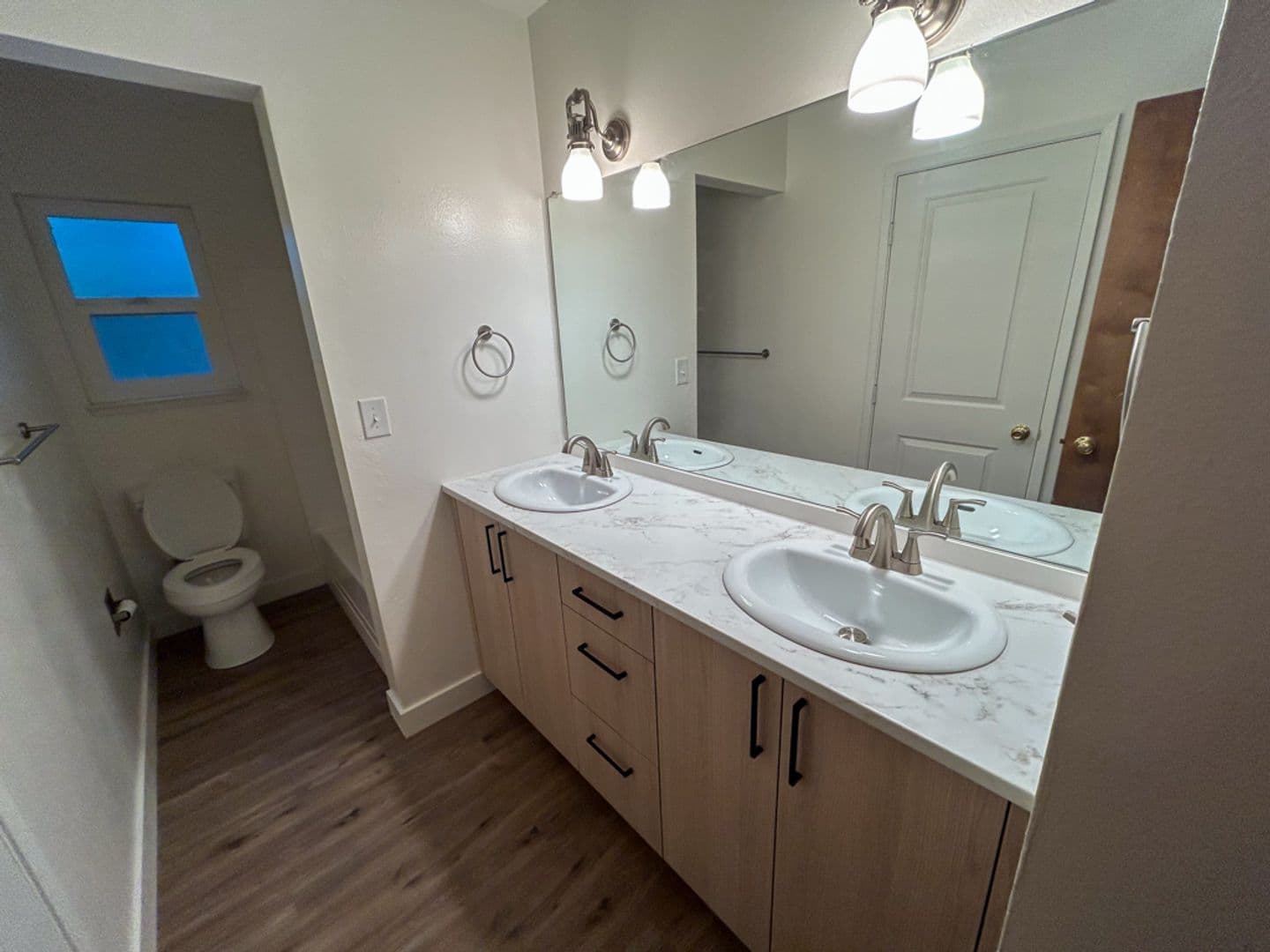 Redding House: 737 Estate St