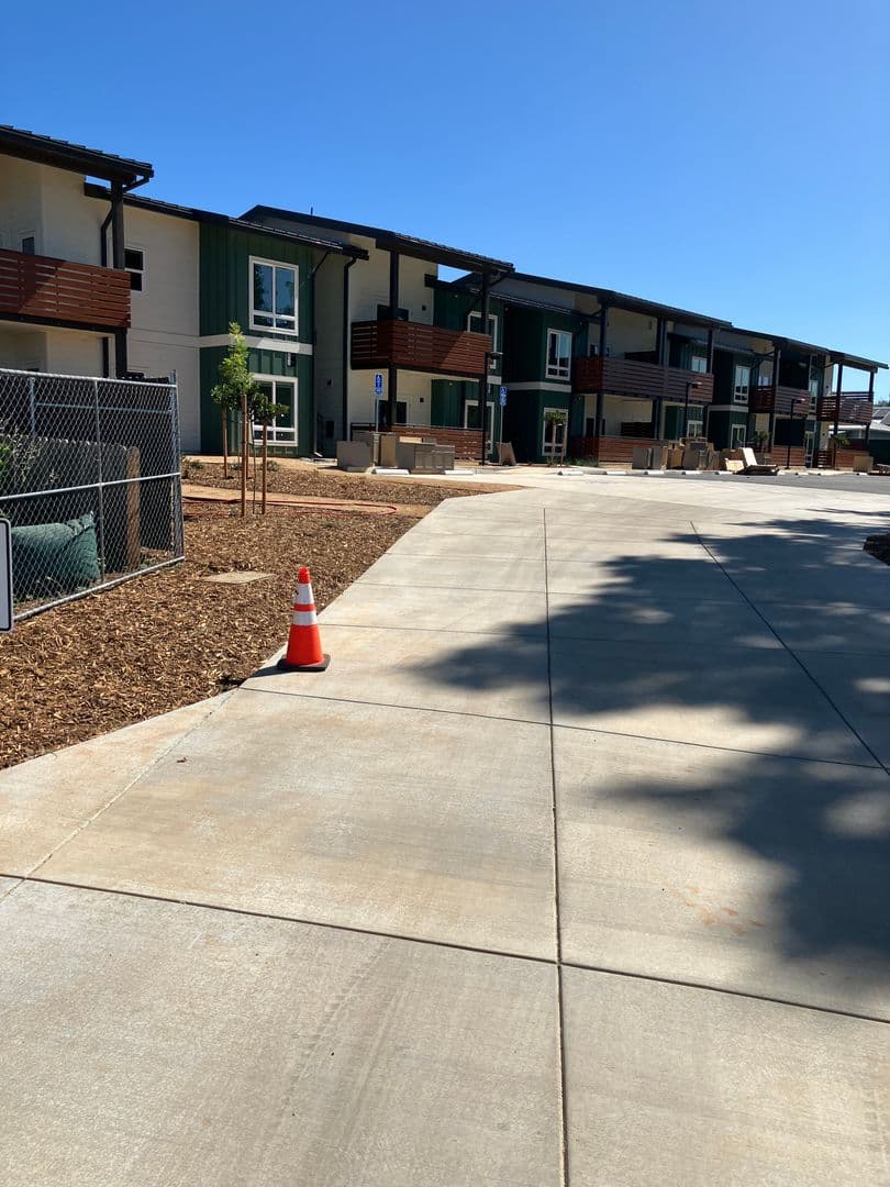 Paradise Apartment: 1561 Kay Court