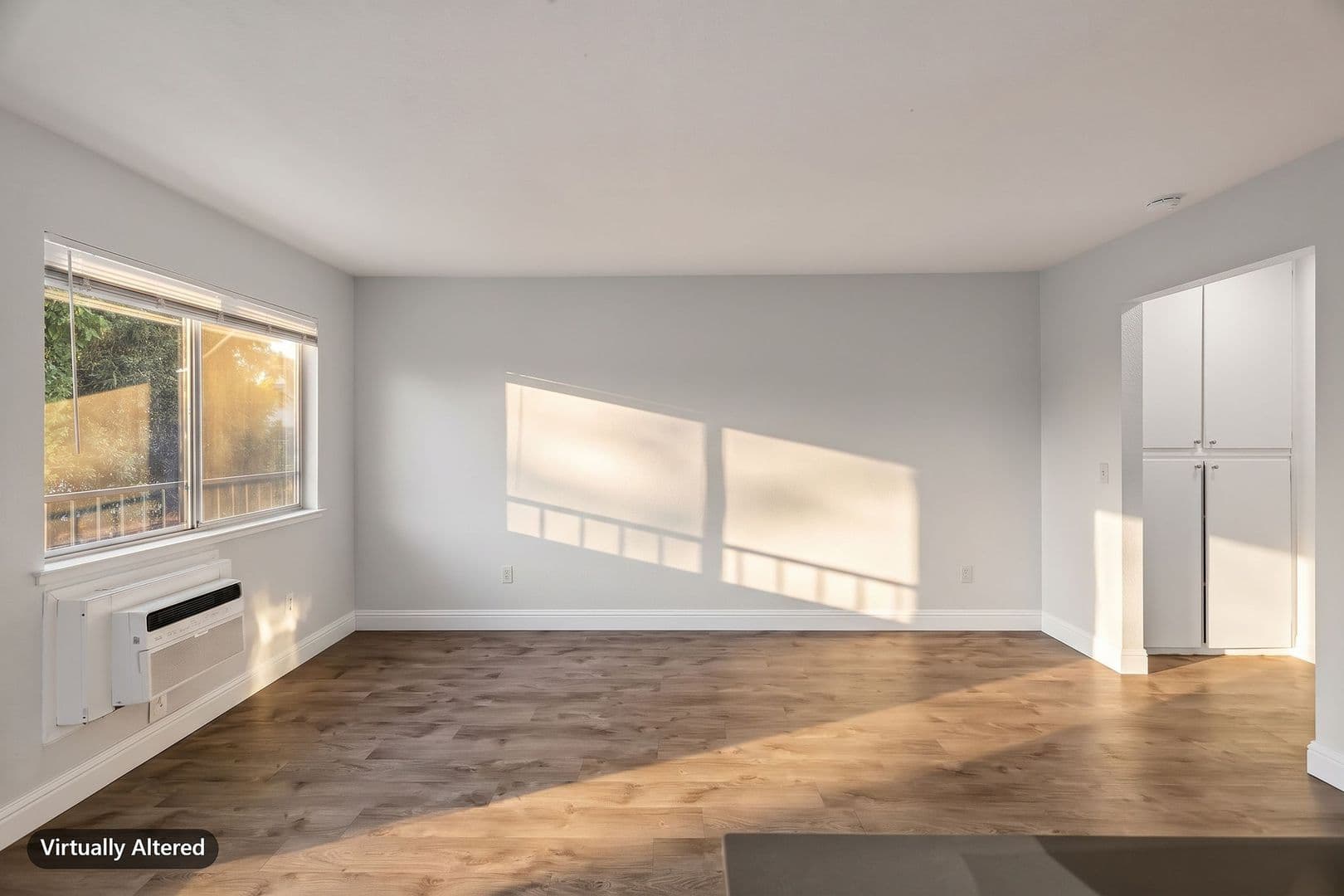 Woodland Apartment: 404 W. Cross St.