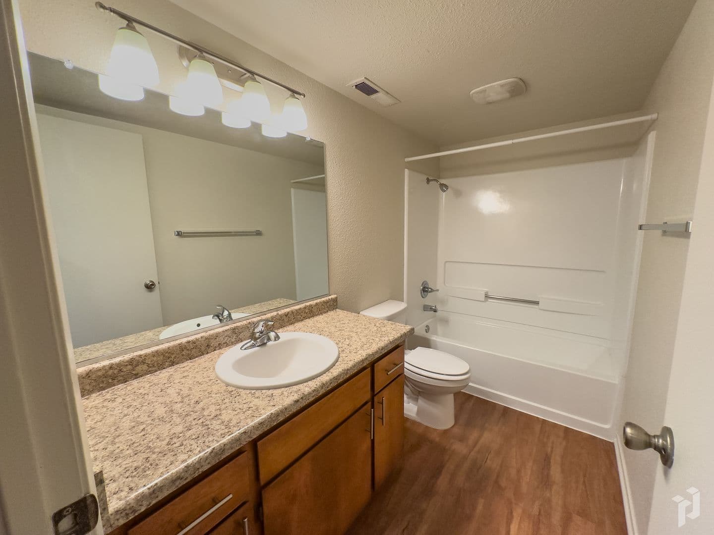 Chico Apartment: 1661 Forest Avenue