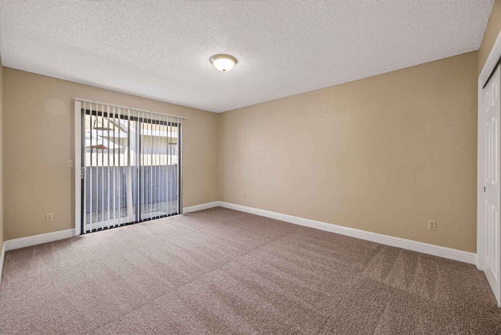Davis Apartment: 5251 Glide Drive