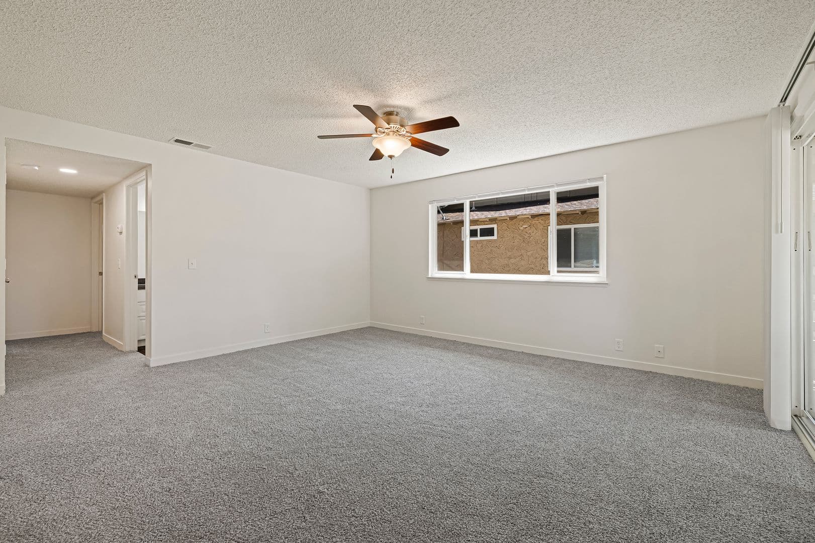 Chico Apartment: 390 Rio Lindo Avenue