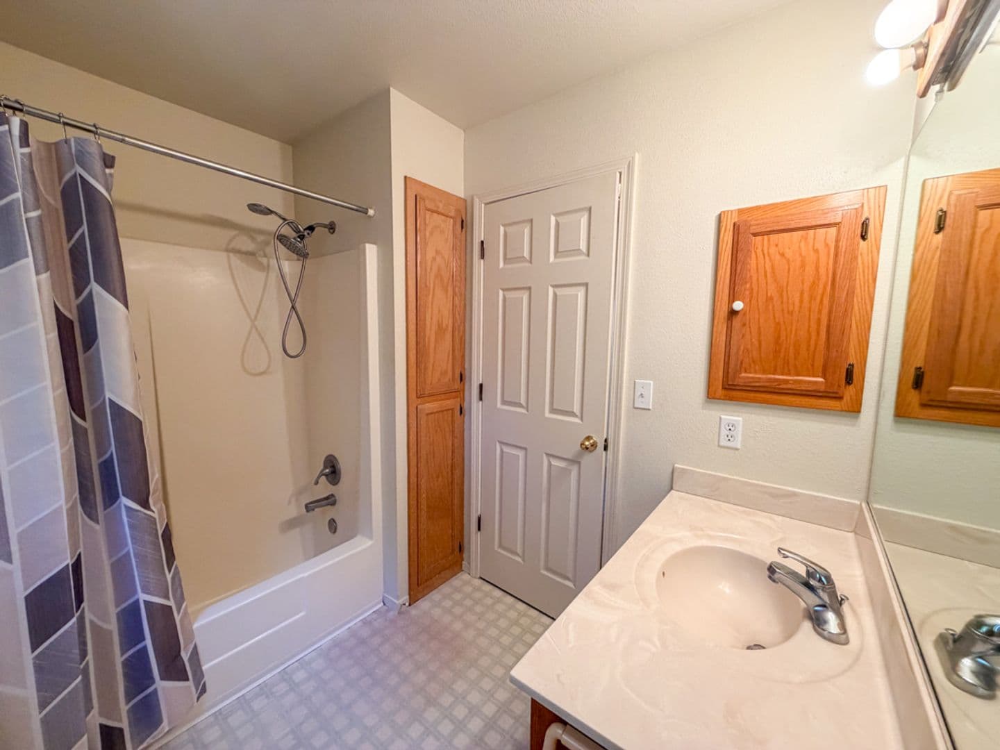Forest Ranch House: 4896 Chateau Way