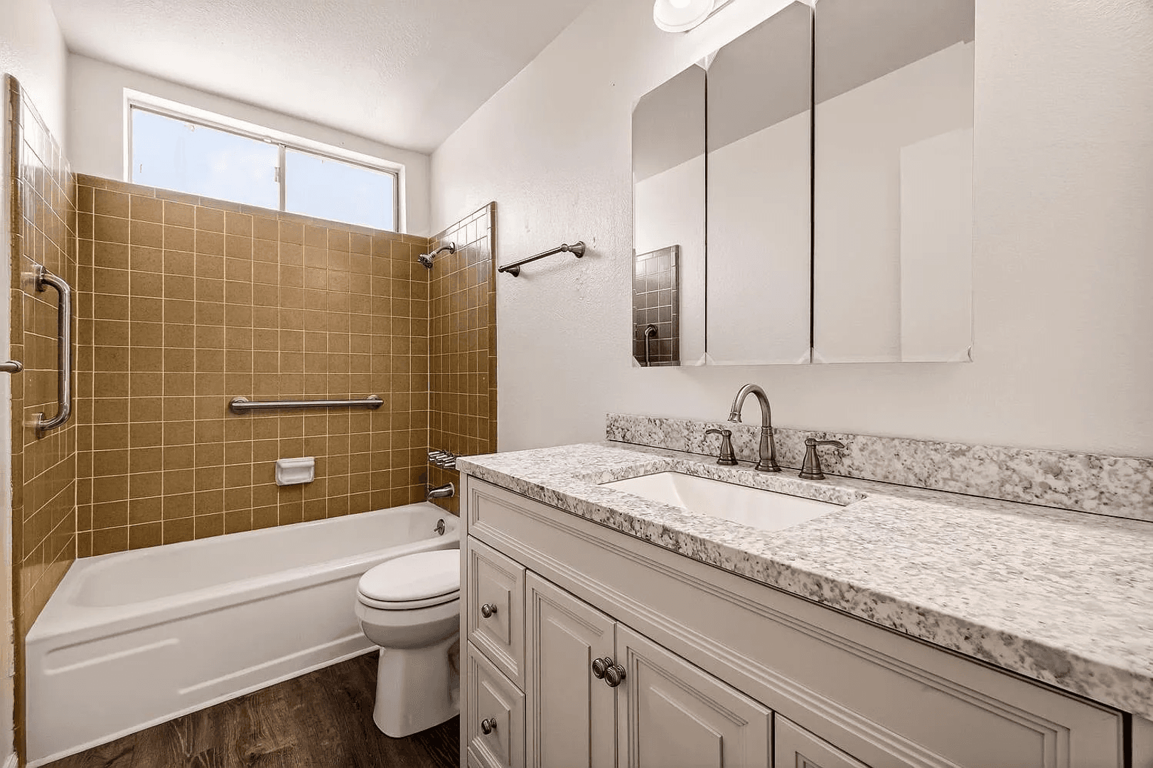 Chico Apartment: 615 Rancheria Drive