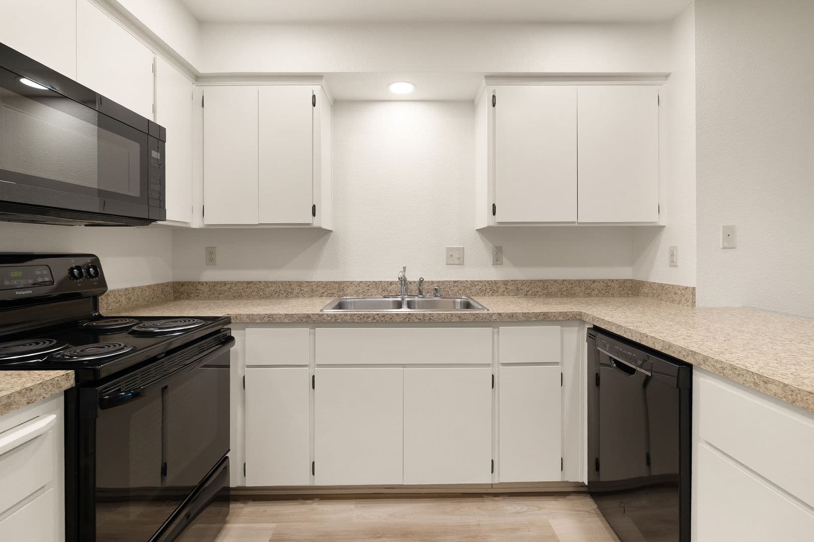Chico Apartment: 1661 Forest Avenue