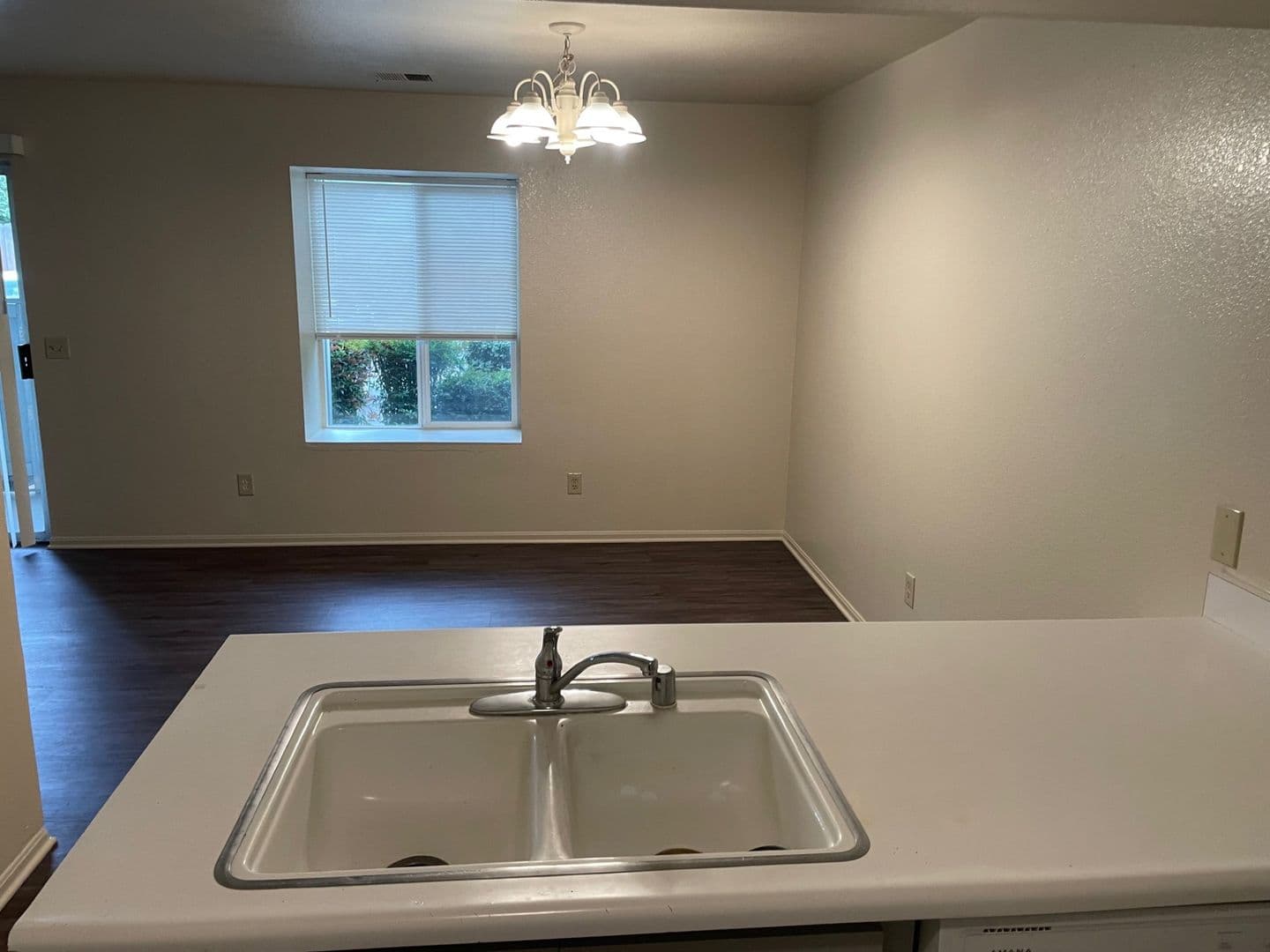 Chico Apartment: 923 W. East Ave.