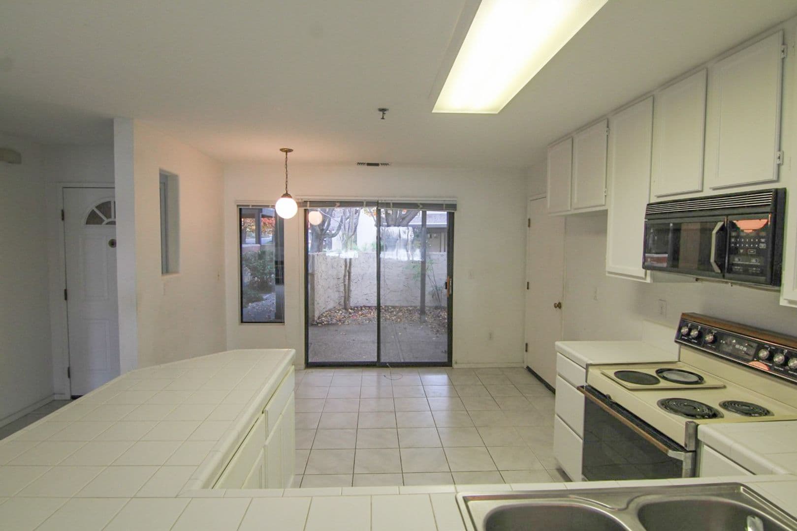Chico House: 23 Sierra Lakeside Lane
