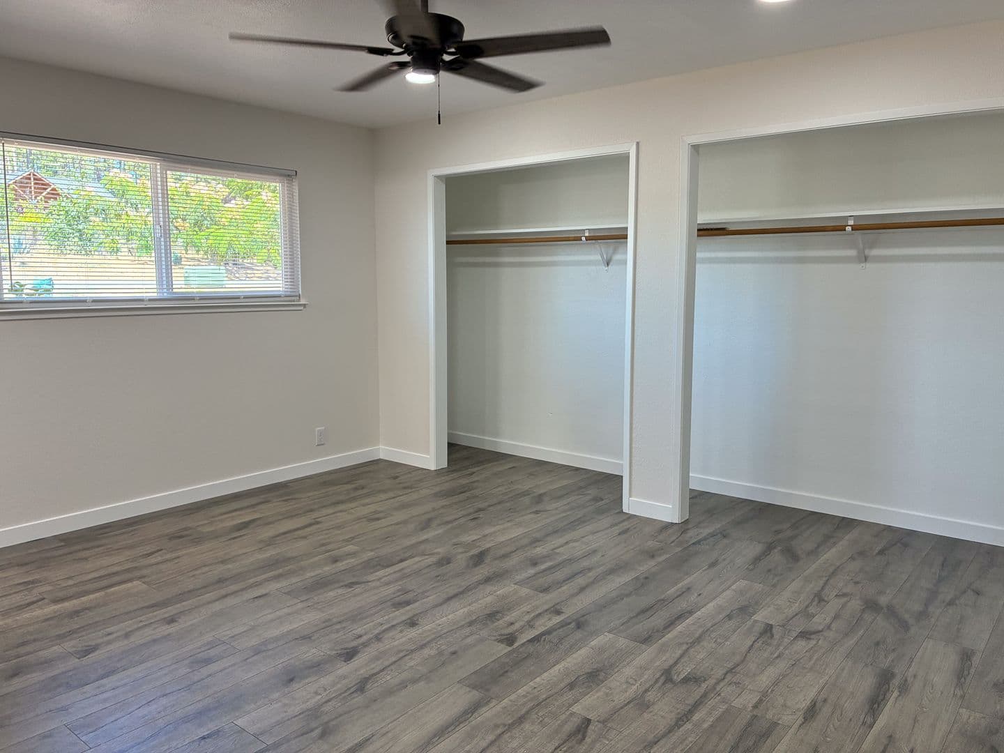 Paradise House: 1814 Merrill Rd
