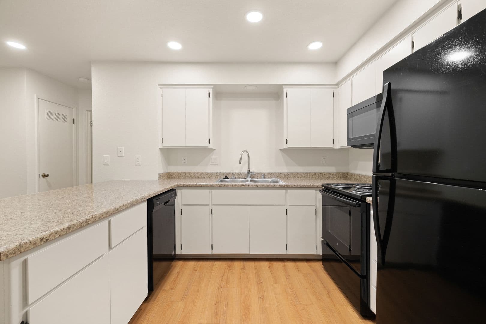 Chico Apartment: 1661 Forest Avenue