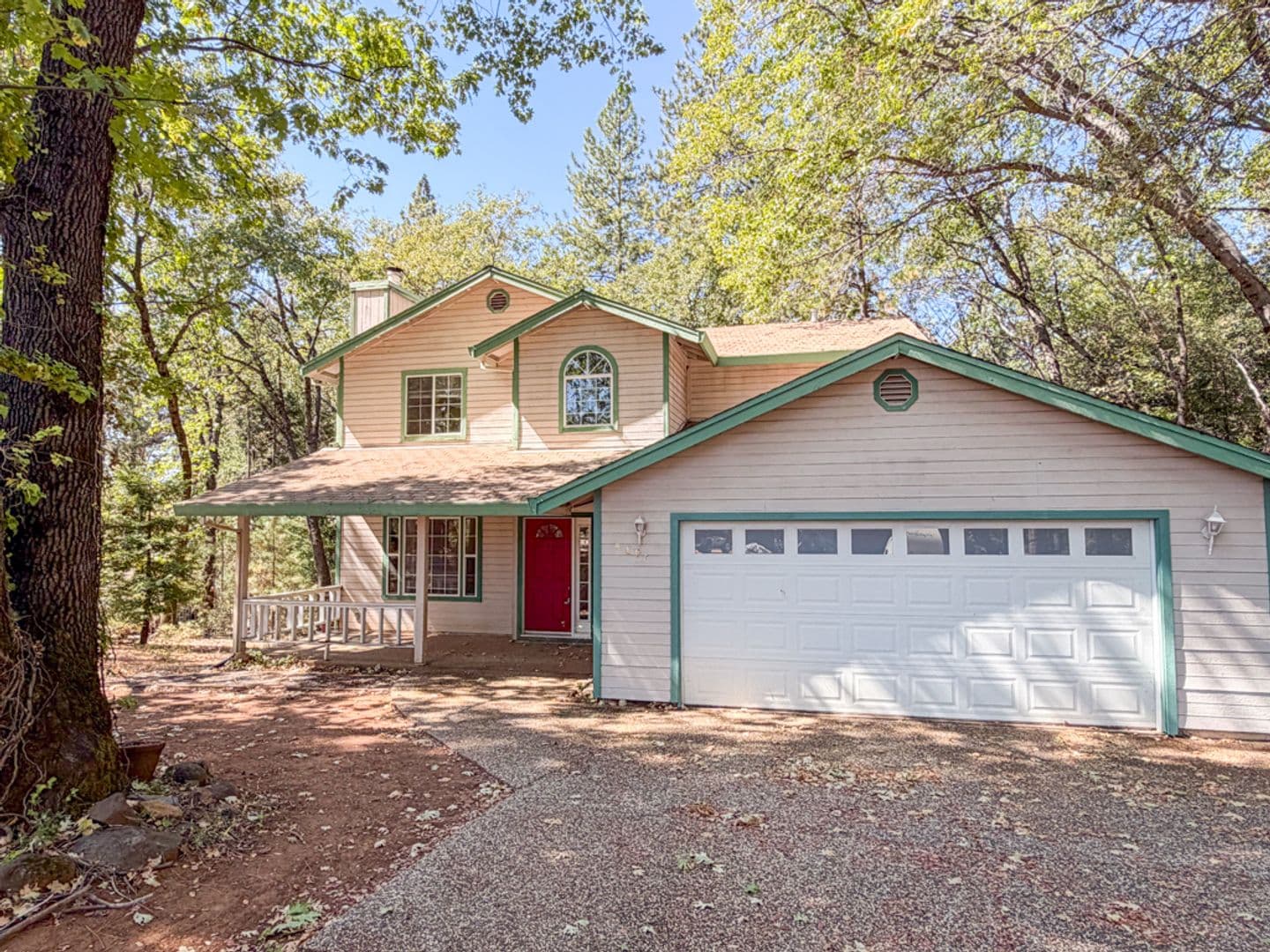 Forest Ranch House: 4896 Chateau Way