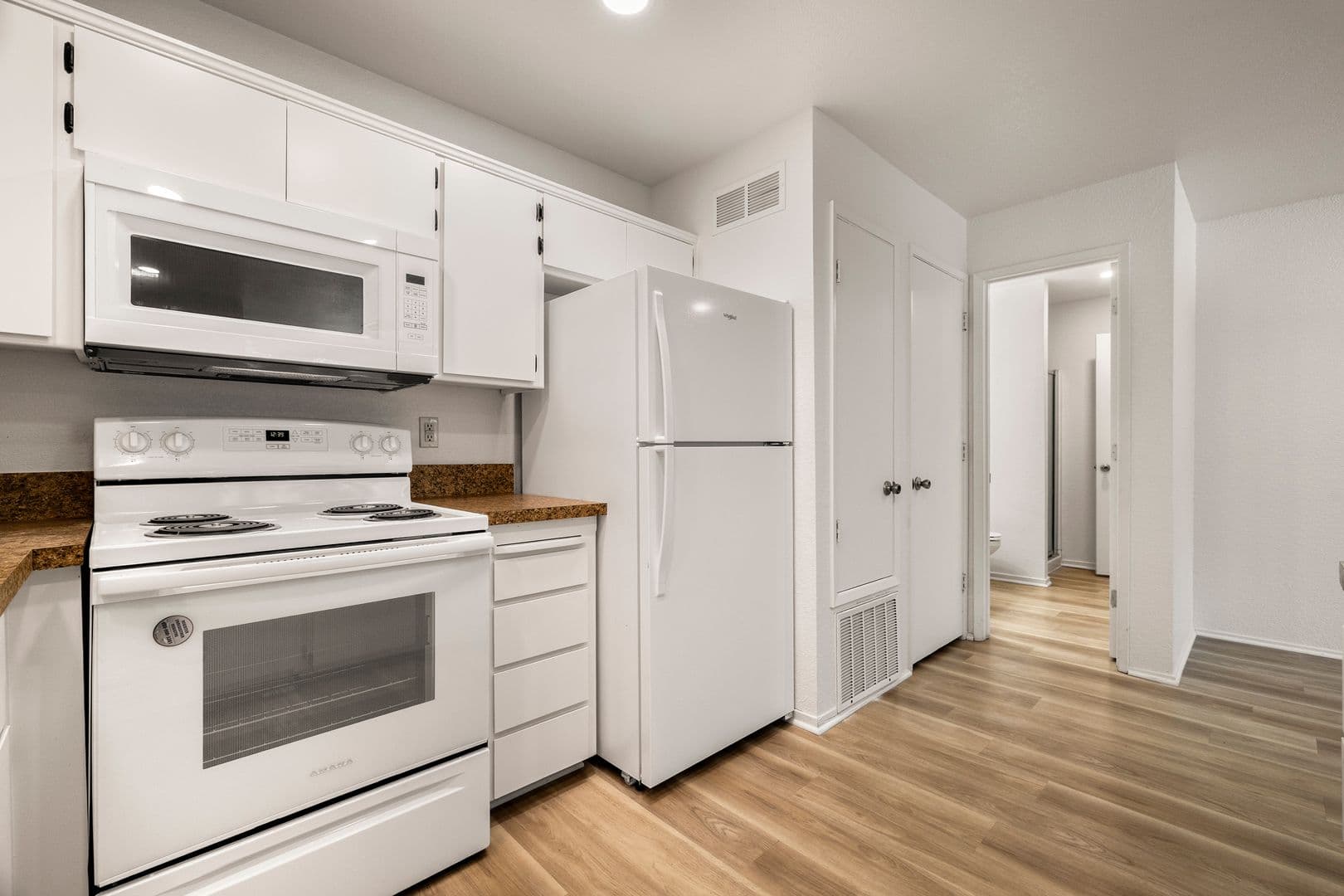 Chico Apartment: 2060 Amanda Way