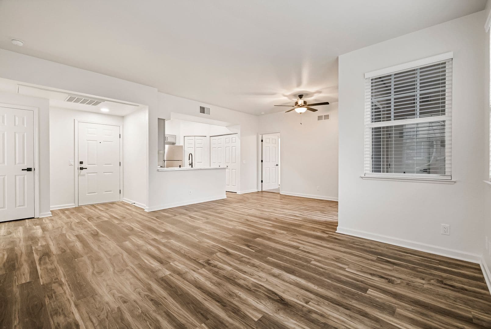 Chico Apartment: 100 Sterling Oaks Drive