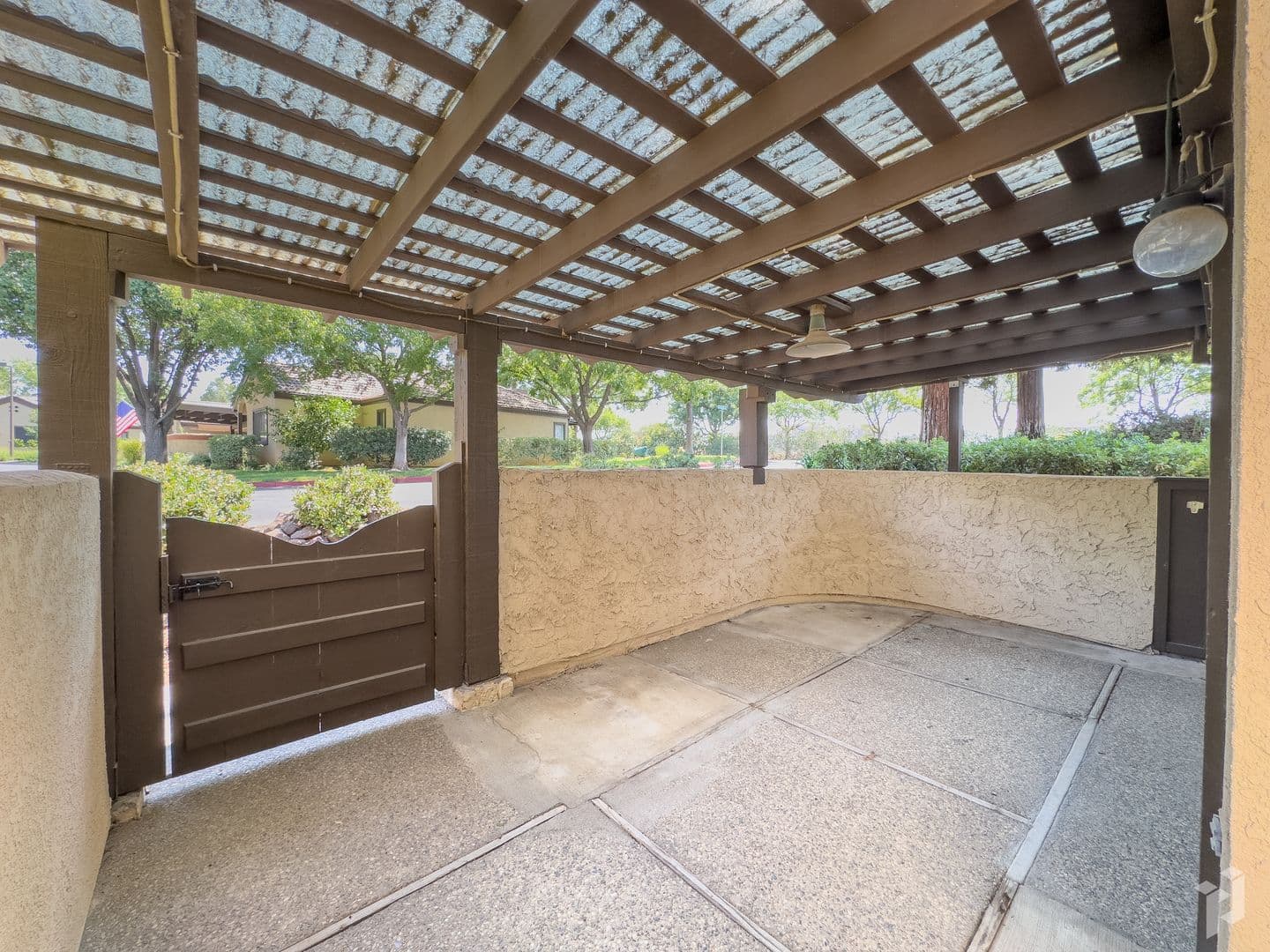 Chico House: 30 Sierra Lakeside Ln.