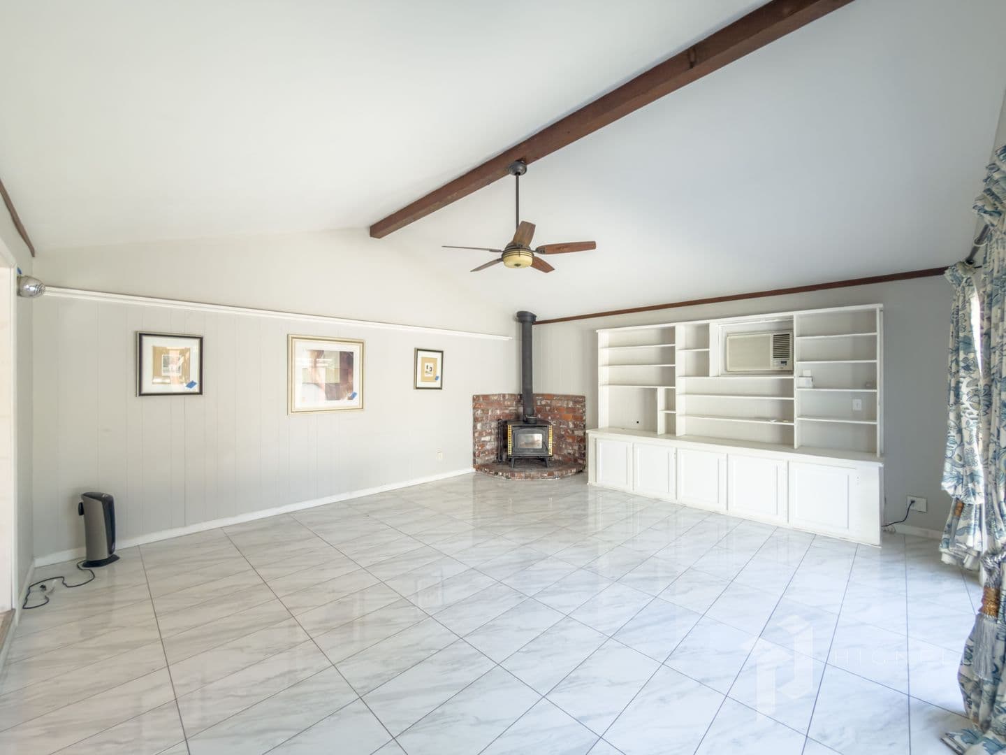 Chico House: 1094 Manzanita Ave