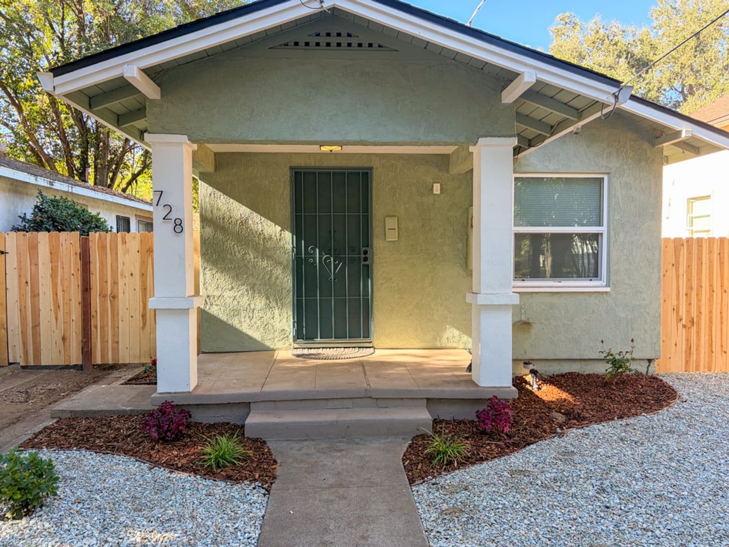 Chico House: 728 Flume St