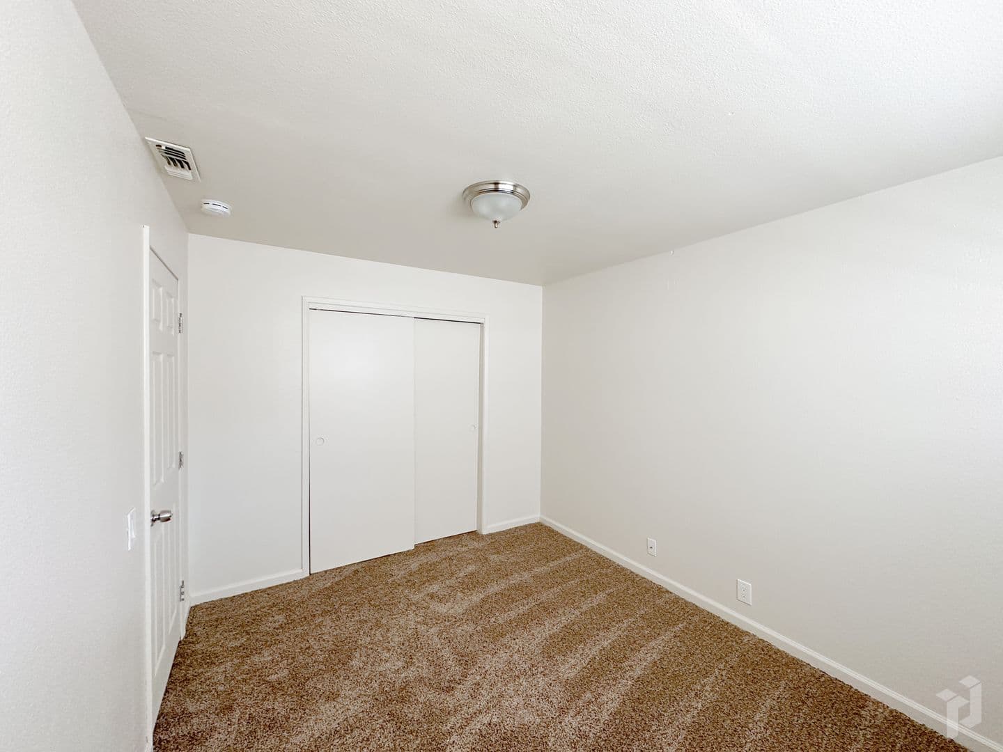Orland Apartment: 725 Sacramento St