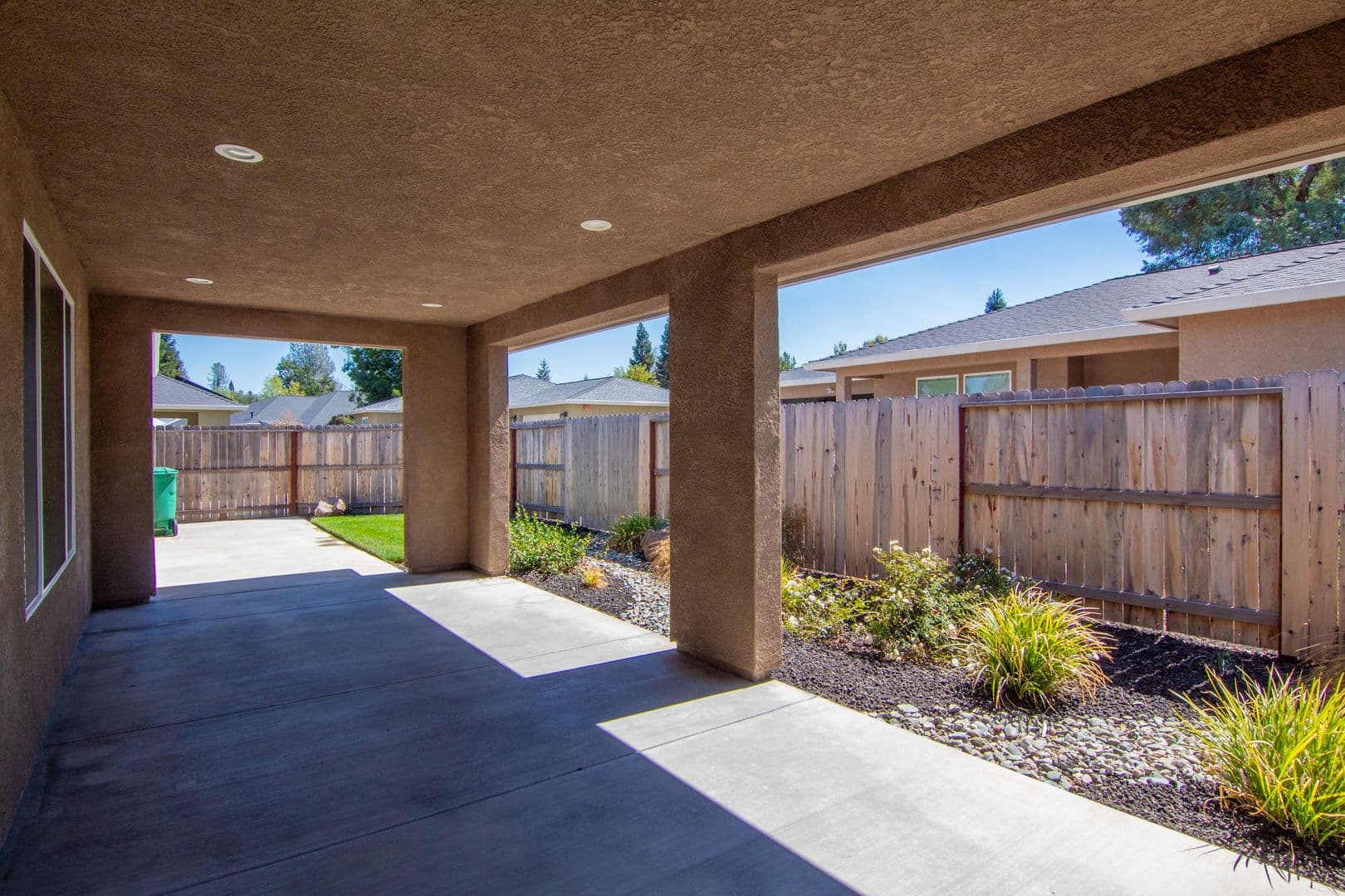 Redding House: 6053 Fallworth Drive