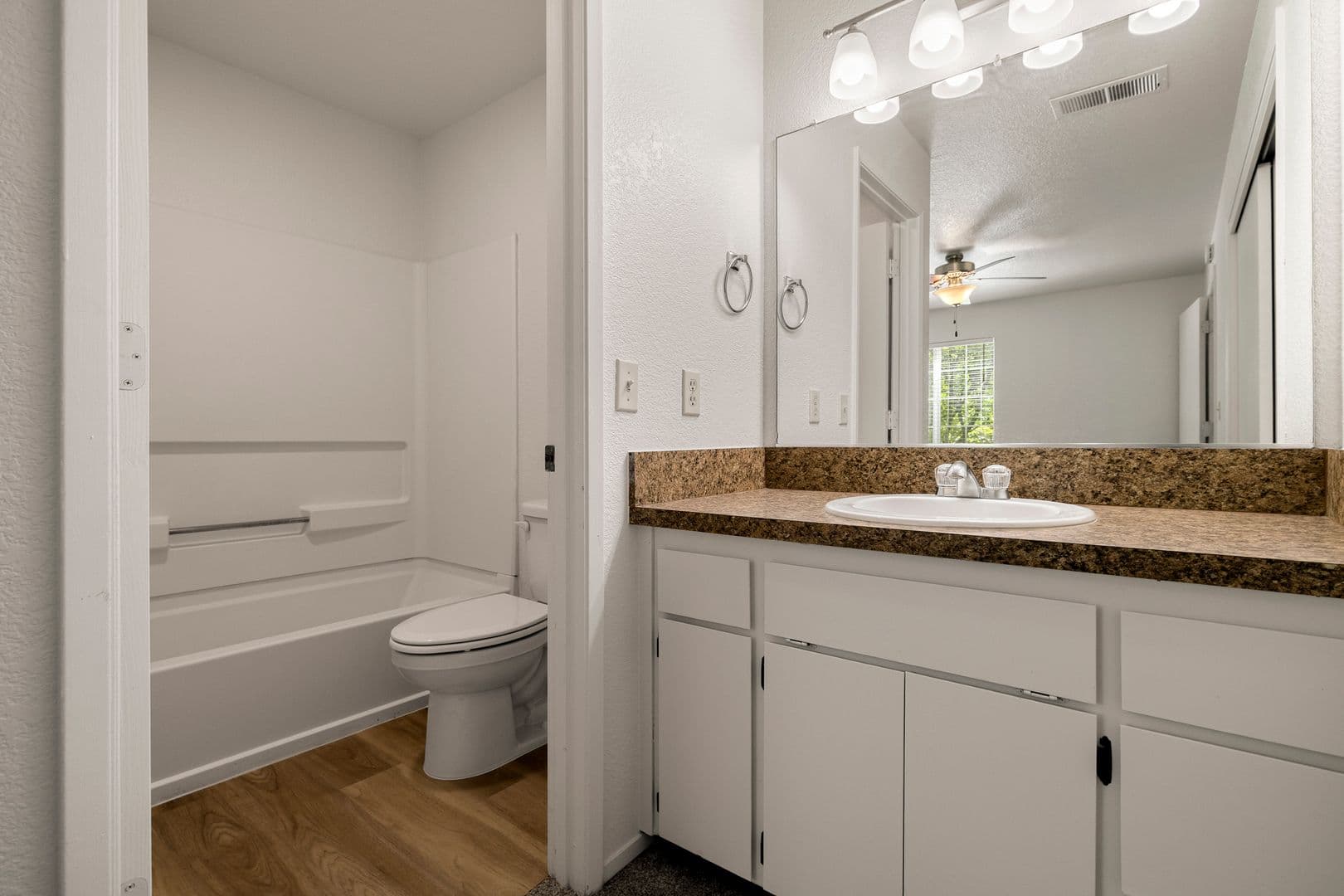 Chico Apartment: 2060 Amanda Way