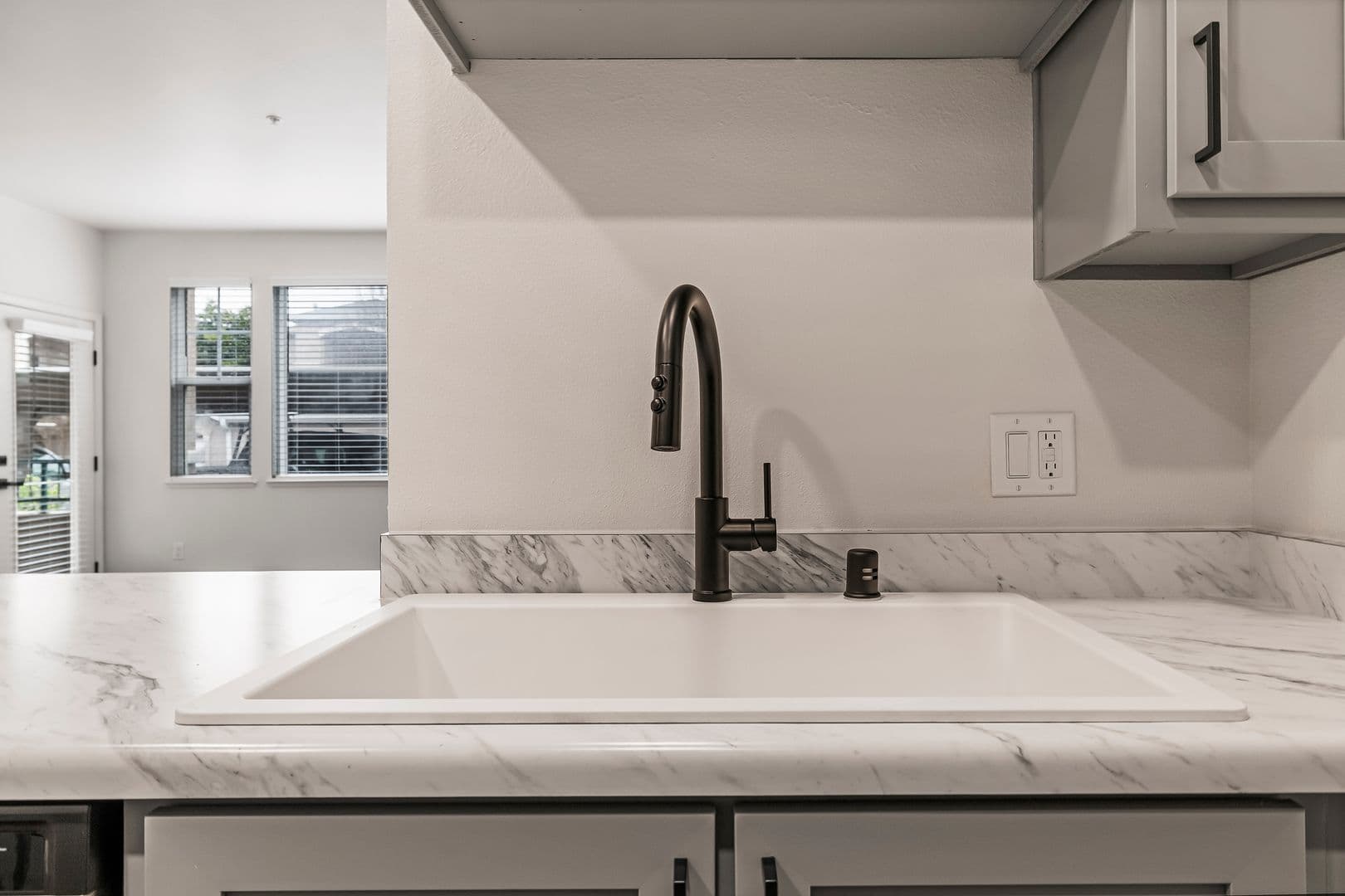 Chico Apartment: 100 Sterling Oaks Drive