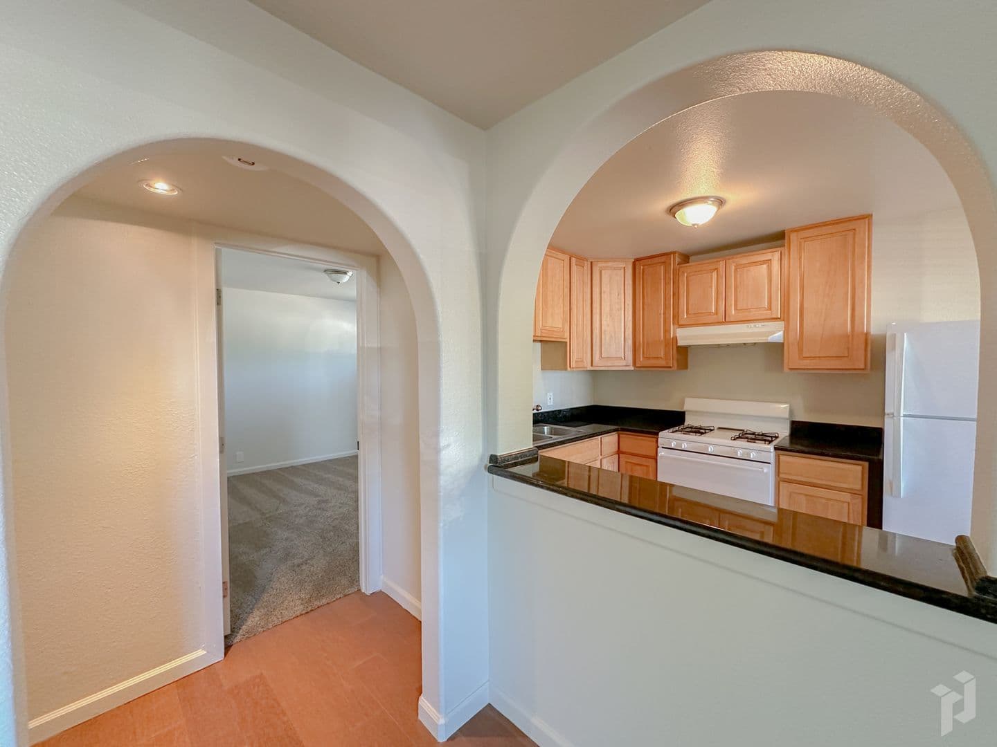 Orland Apartment: 725 Sacramento St