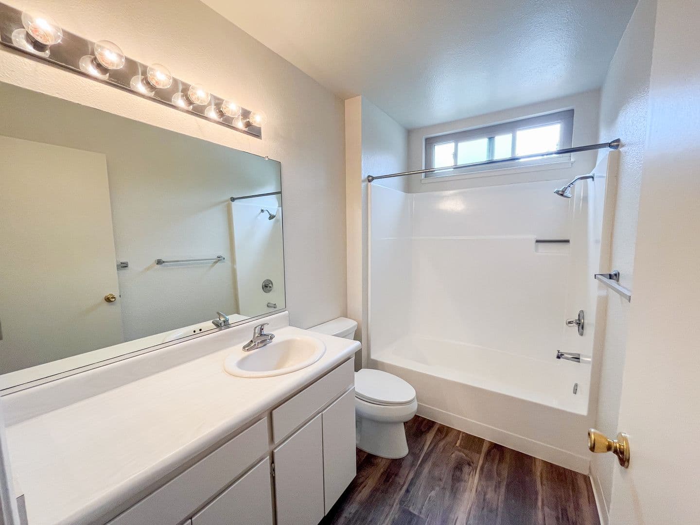 Chico Apartment: 1565 N. Cherry Street