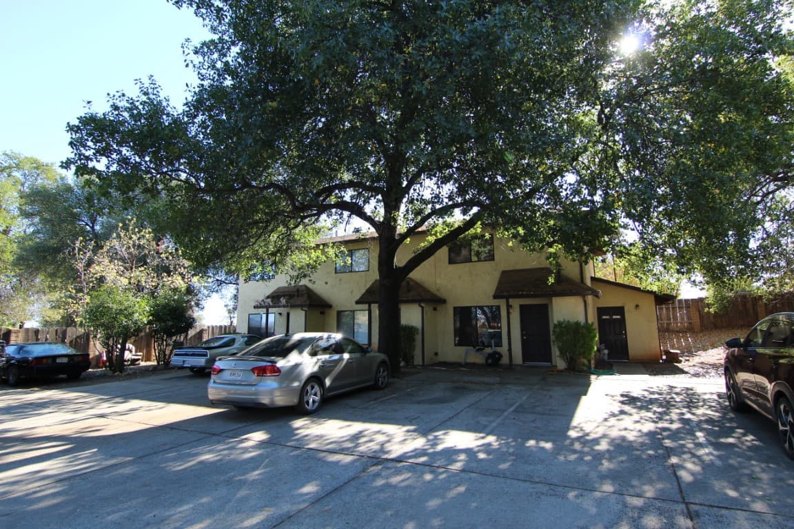 Redding Apartment: 1975 10th Street