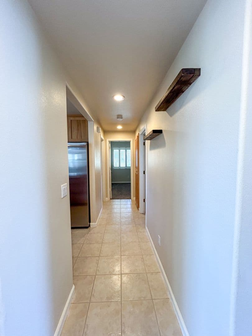 Cottonwood House: 19758 Sweet Brier Pl