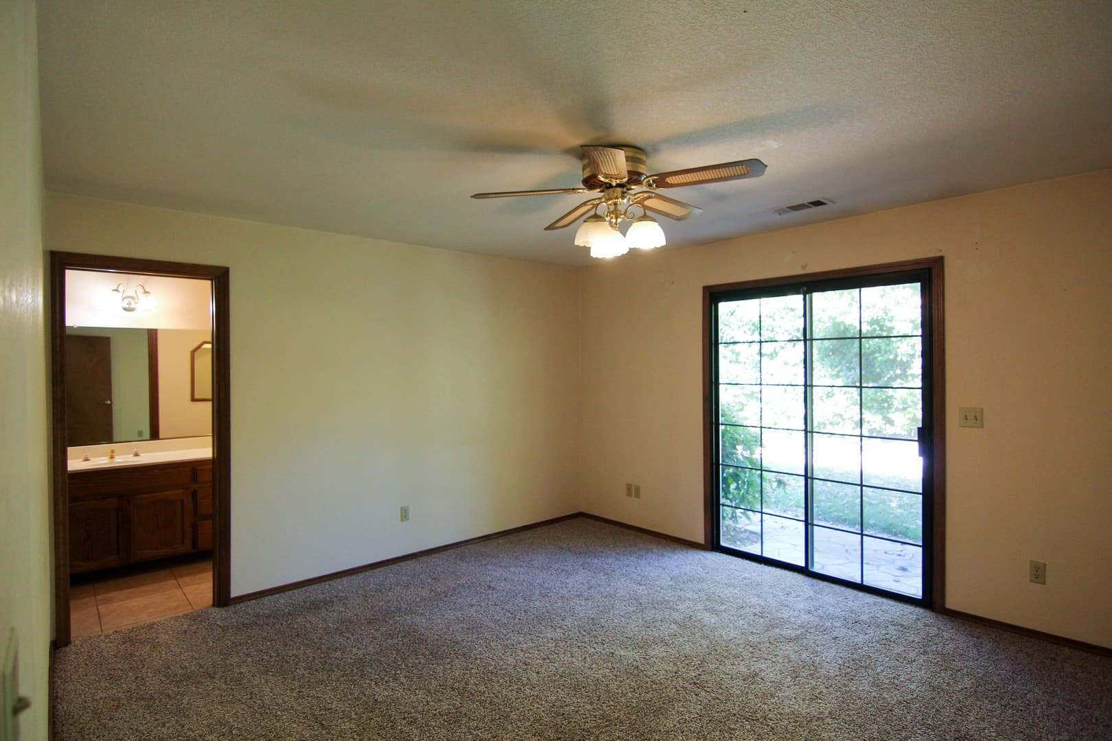 Redding House: 6827 Creekside St.